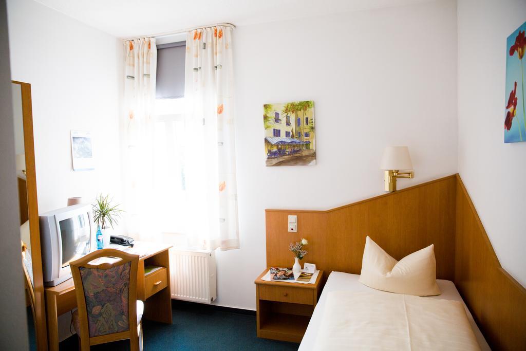 Stadthotel Kolpinghaus - Vier Ecken Werne Habitación foto